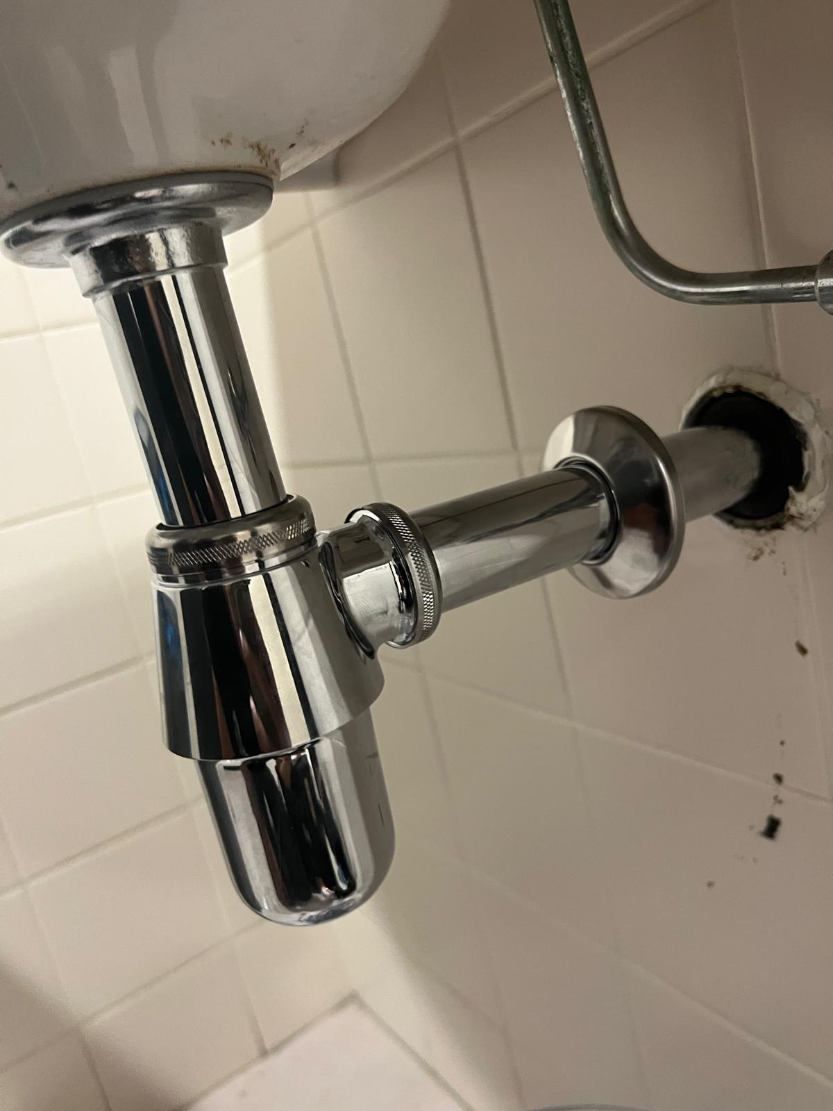 Wasbak verstopt